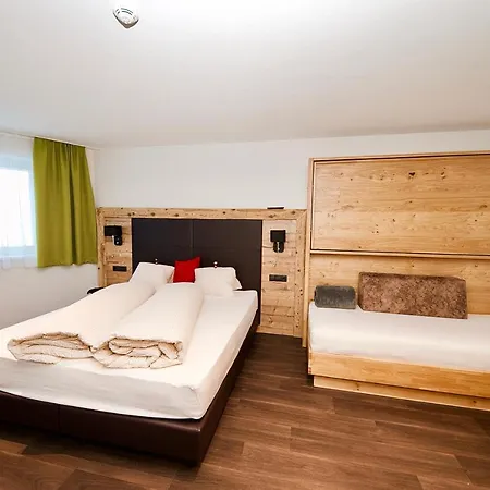 Haus Alpenblick Ladis