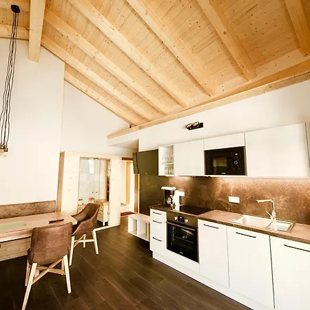 Haus Alpenblick דירה לאדיס