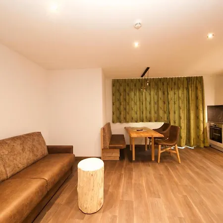 Haus Alpenblick * Ladis