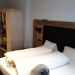 Haus Alpenblick דירה לאדיס